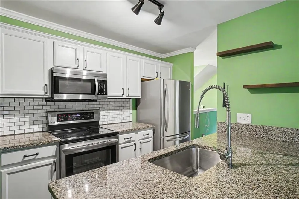 1006 Creatwood Circle SE Smyrna, GA 30080