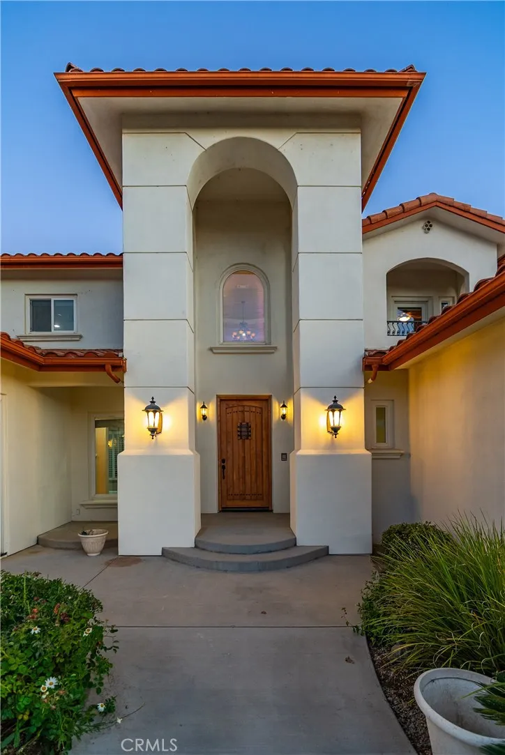 2020 W Avenue Palmdale, CA 93551