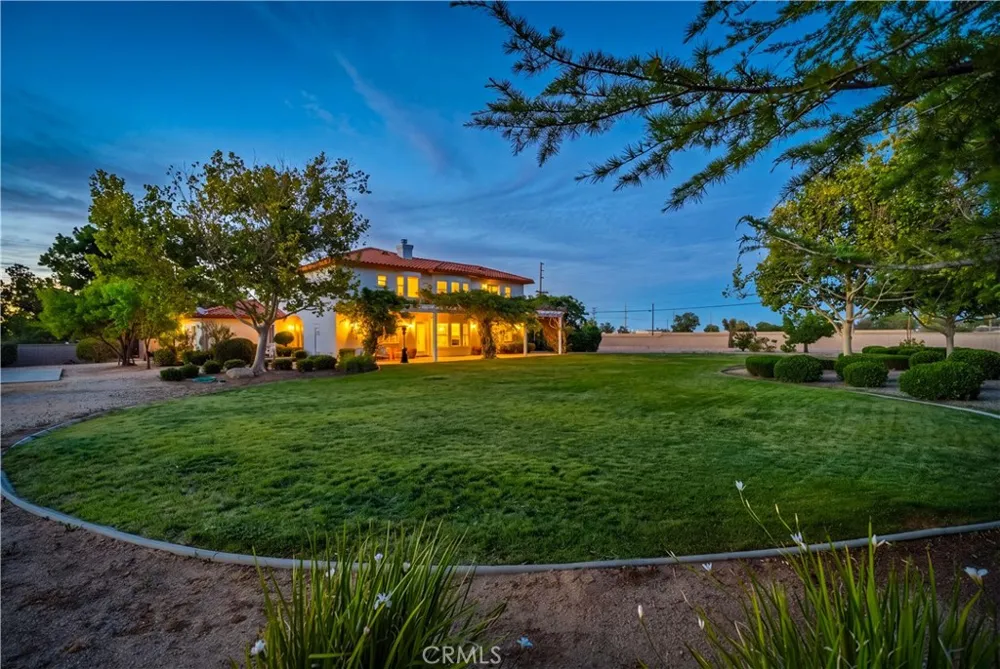 2020 W Avenue Palmdale, CA 93551
