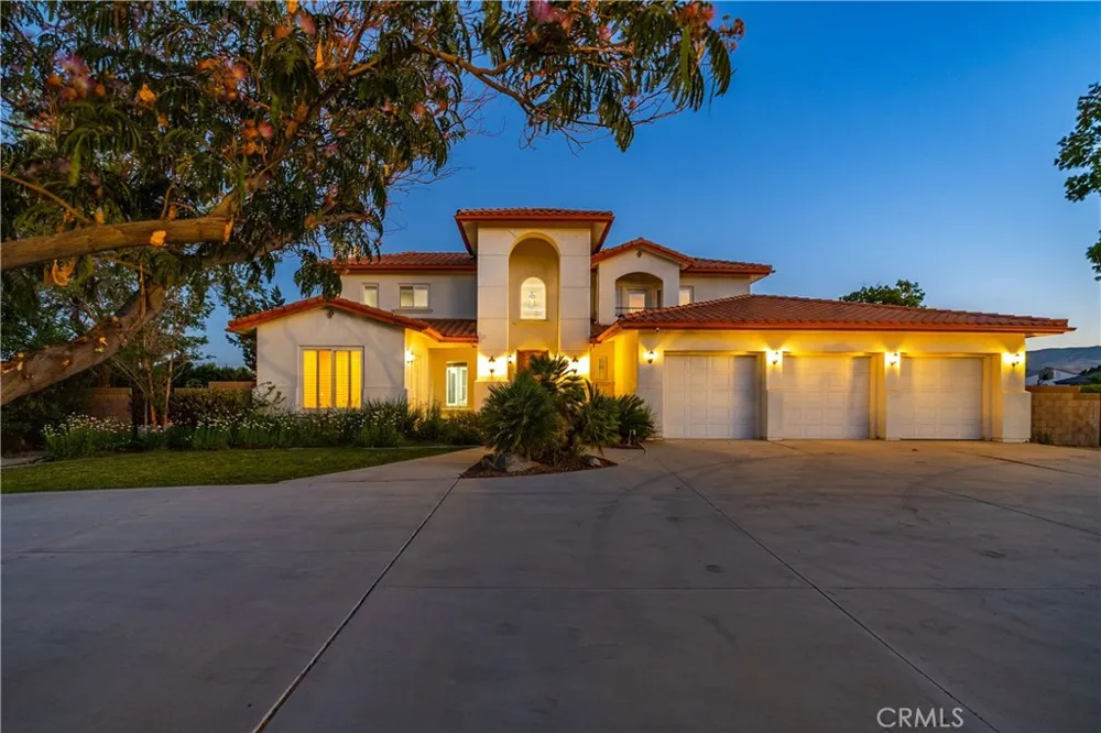 2020 W Avenue Palmdale, CA 93551