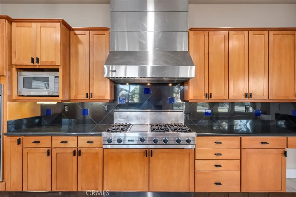 2020 W Avenue Palmdale, CA 93551
