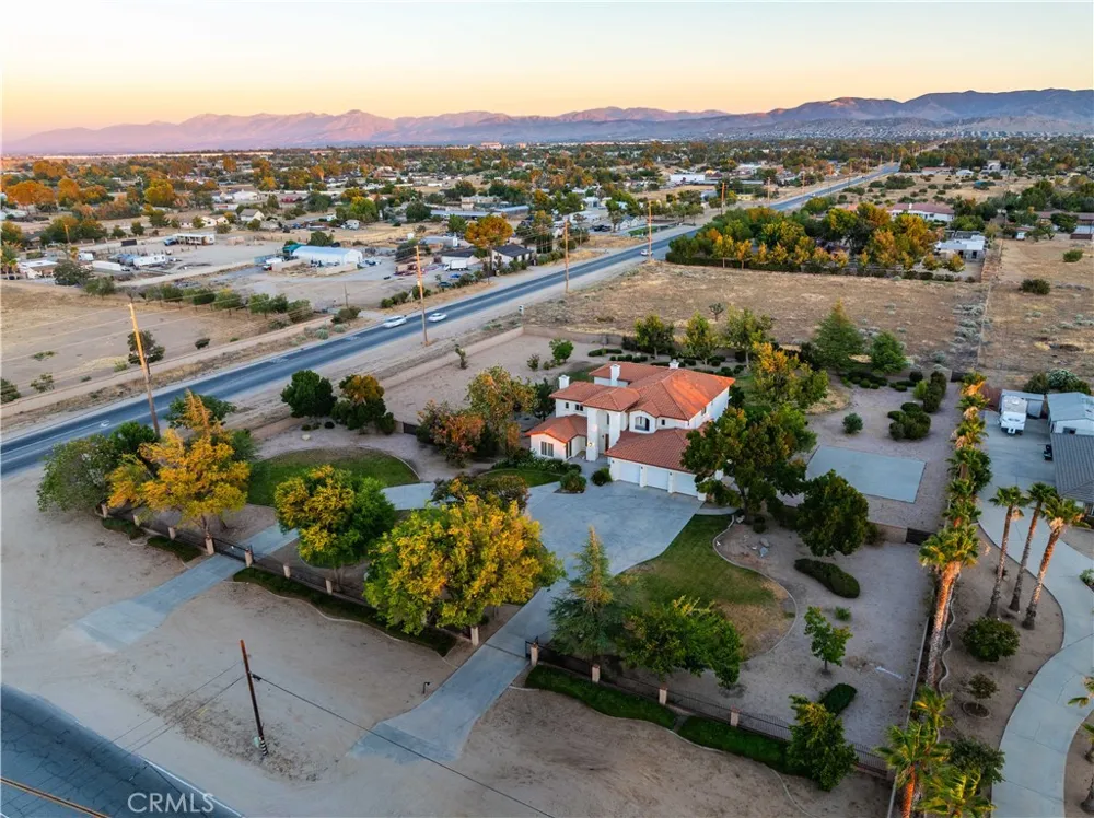 2020 W Avenue Palmdale, CA 93551