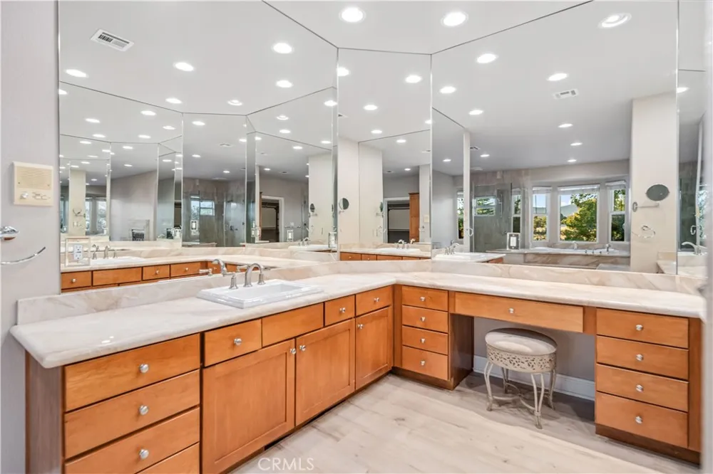2020 W Avenue Palmdale, CA 93551