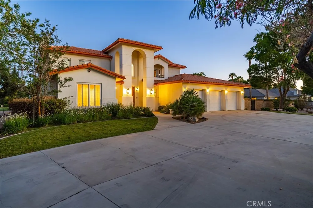 2020 W Avenue Palmdale, CA 93551
