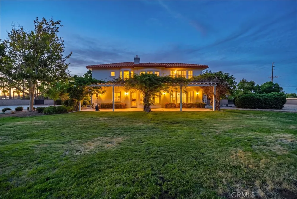 2020 W Avenue Palmdale, CA 93551