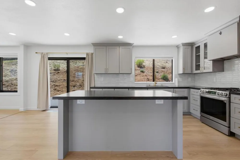 1510 Welburn Avenue Gilroy, CA 95020