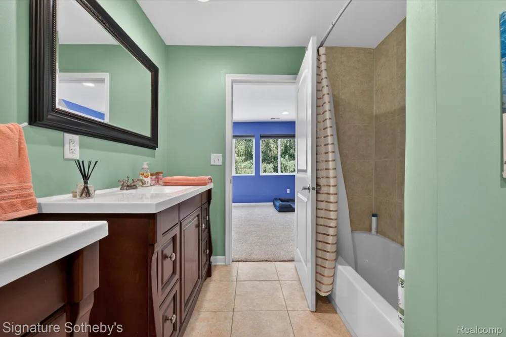 30650 Lahser Road Beverly Hills Village, MI 48025