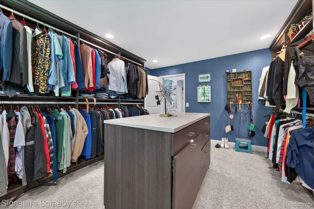 30650 Lahser Road Beverly Hills Village, MI 48025