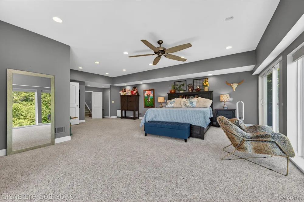 30650 Lahser Road Beverly Hills Village, MI 48025