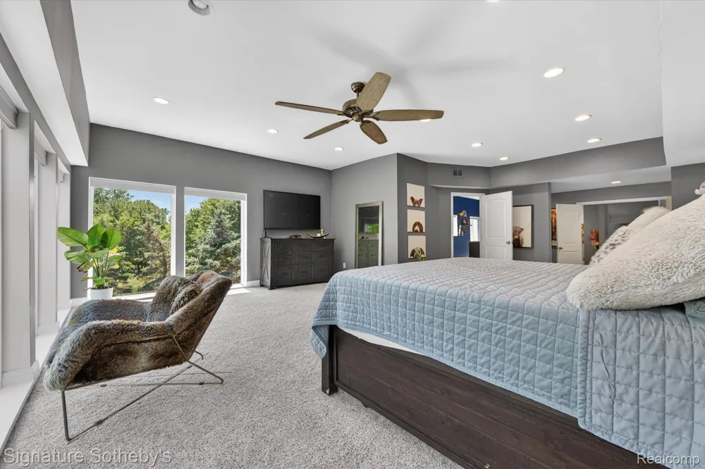30650 Lahser Road Beverly Hills Village, MI 48025