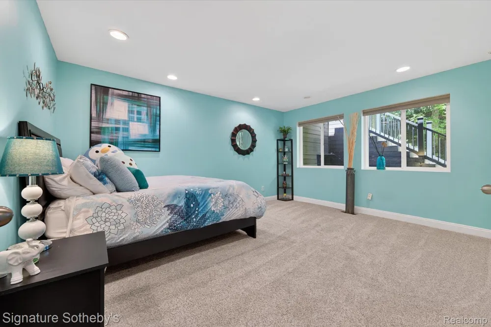 30650 Lahser Road Beverly Hills Village, MI 48025