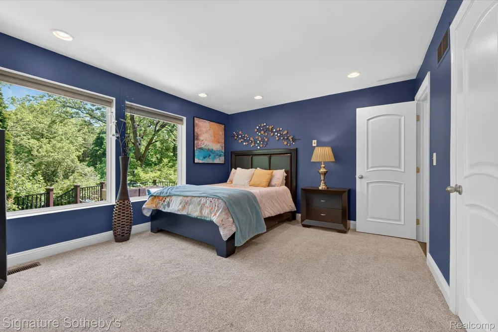 30650 Lahser Road Beverly Hills Village, MI 48025