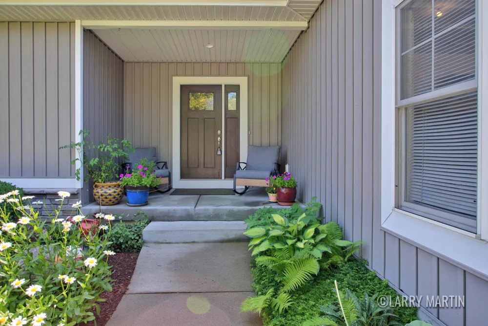 5982 Canal Avenue SW Wyoming City, MI 49418