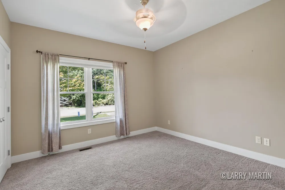 5982 Canal Avenue SW Wyoming City, MI 49418
