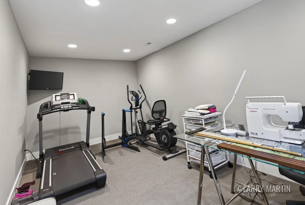 5982 Canal Avenue SW Wyoming City, MI 49418