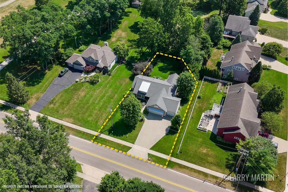 5982 Canal Avenue SW Wyoming City, MI 49418
