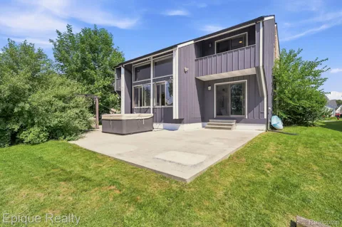 4049 Blue River Drive