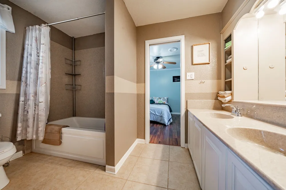 510 Elizabeth Avenue Rotan, TX 79546