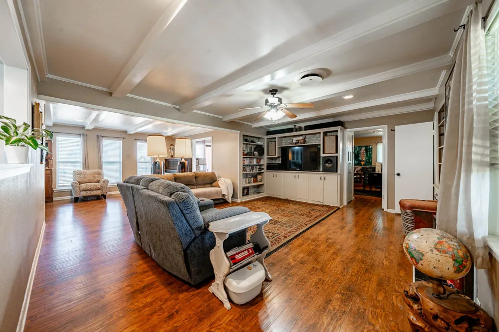 510 Elizabeth Avenue Rotan, TX 79546