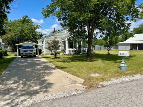 407 Baylor Street