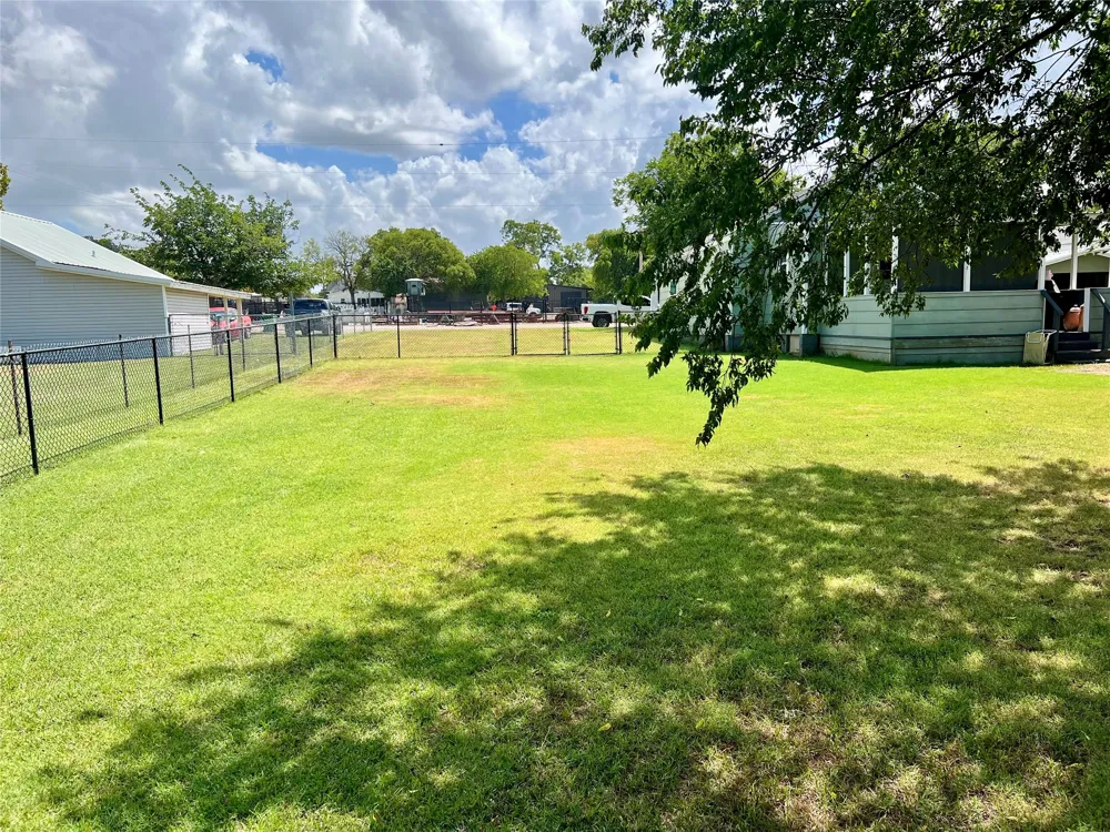 407 Baylor Street Nocona, TX 76255