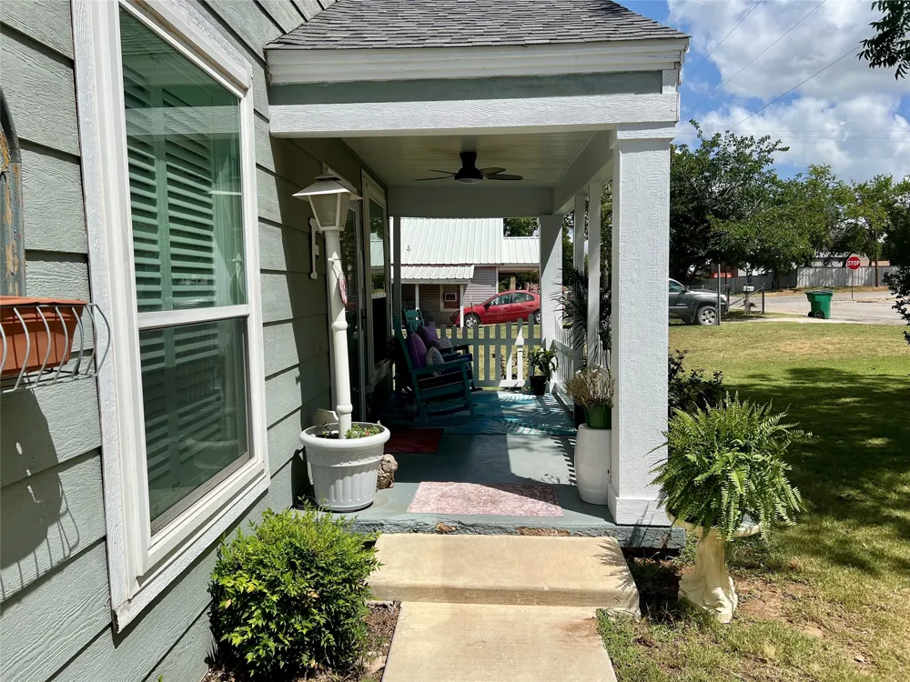 407 Baylor Street Nocona, TX 76255
