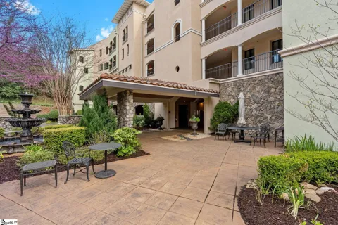 1209 E Washington Street #Unit 304