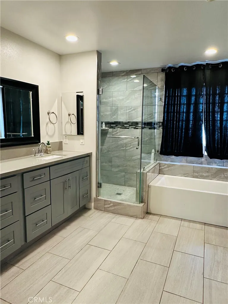 11131 Arcadia Apple Valley, CA 92308