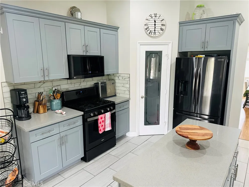 11131 Arcadia Apple Valley, CA 92308