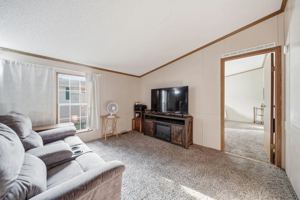 510 Missouri River Court Adrian, MI 49221