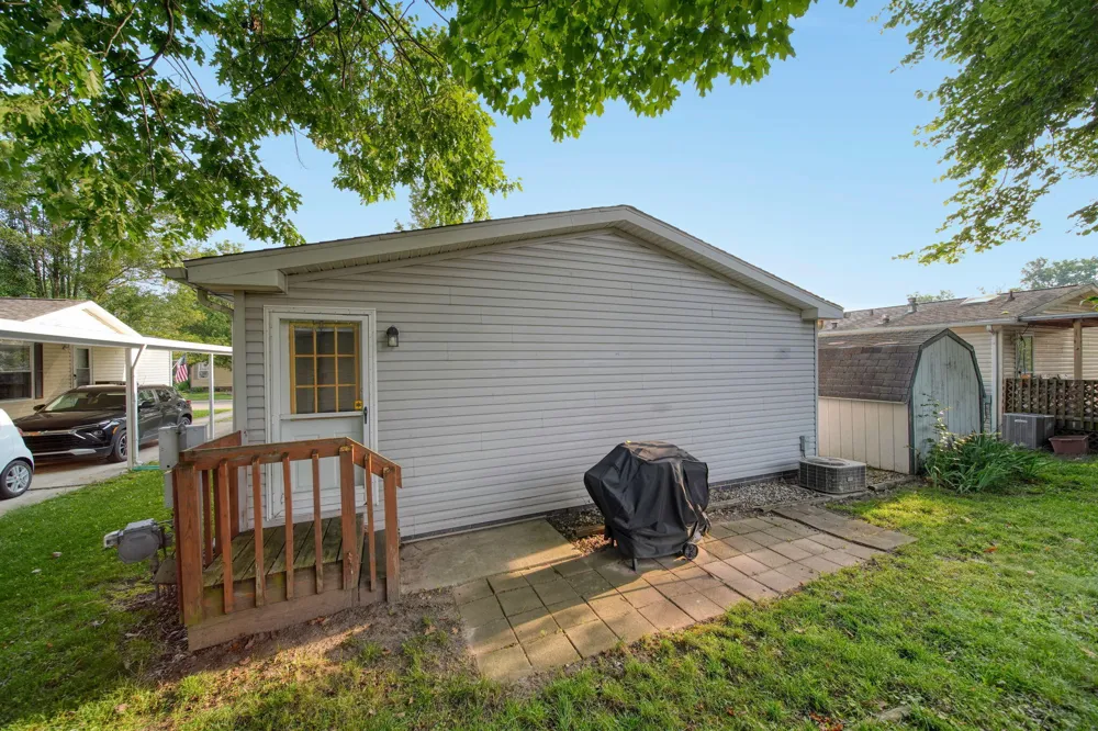 510 Missouri River Court Adrian, MI 49221