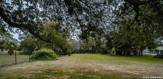 187 ROYAL GEORGE CIR McQueeney, TX 78123