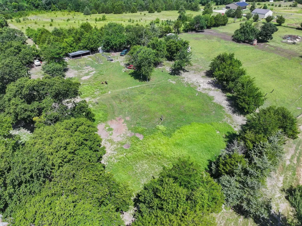 4453 Fm 902 Howe, TX 75459