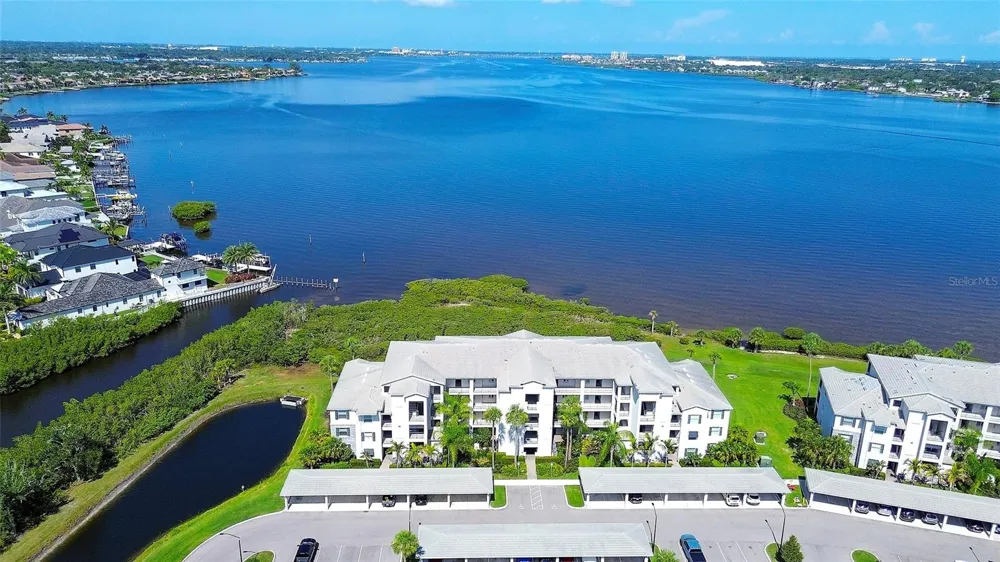 850 TIDEWATER SHORES LOOP #402 Bradenton, FL 34208