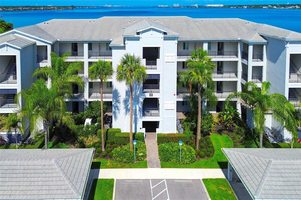 850 TIDEWATER SHORES LOOP #402 Bradenton, FL 34208