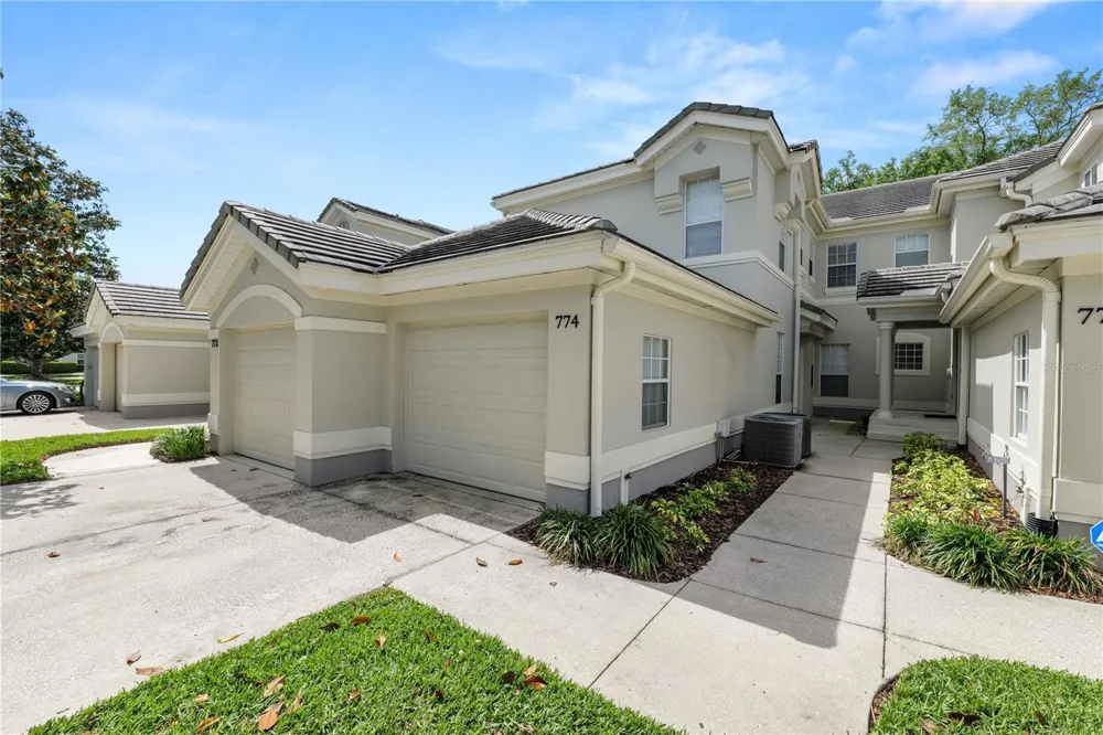 774 GRASSLANDS VILLAGE CIRCLE #88 Lakeland, FL 33803