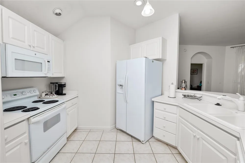 774 GRASSLANDS VILLAGE CIRCLE #88 Lakeland, FL 33803