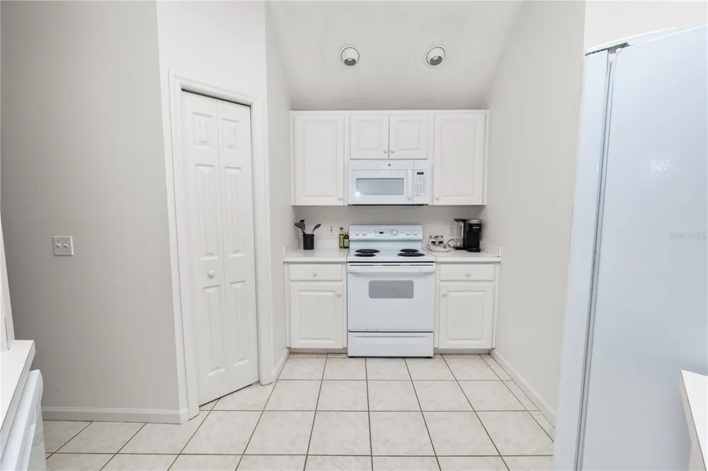 774 GRASSLANDS VILLAGE CIRCLE #88 Lakeland, FL 33803