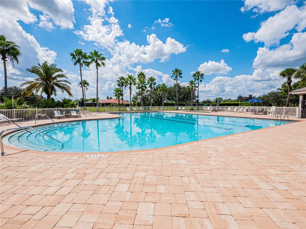 774 GRASSLANDS VILLAGE CIRCLE #88 Lakeland, FL 33803