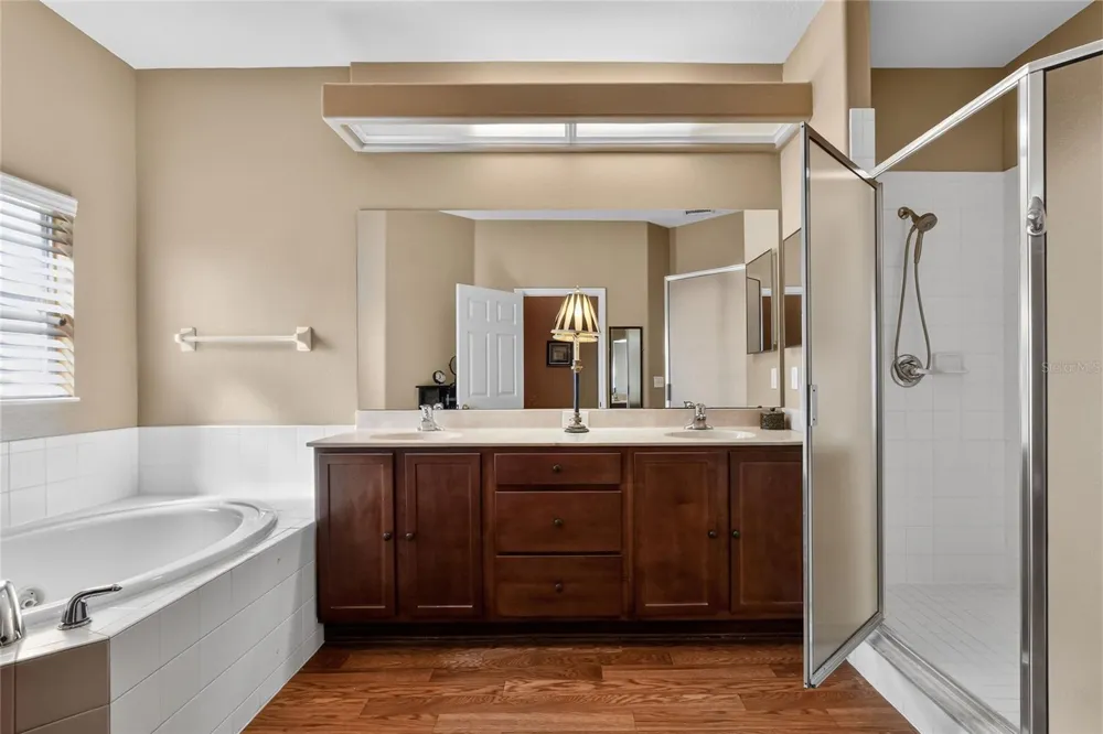 3933 SERENADE LANE Lakeland, FL 33811