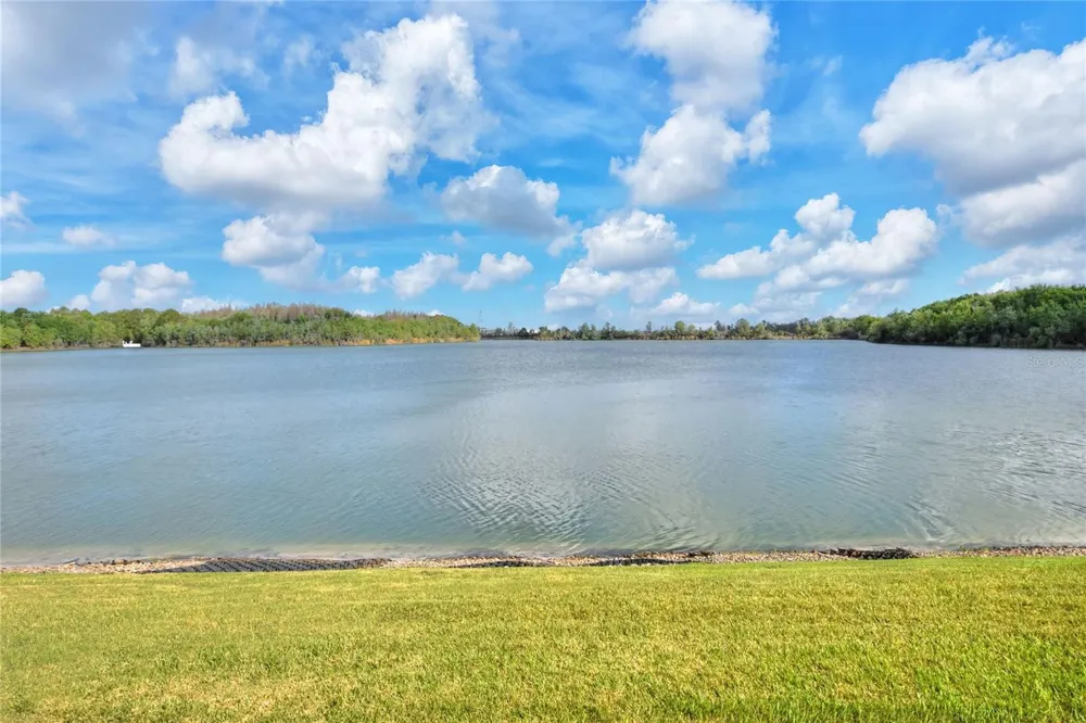 3933 SERENADE LANE Lakeland, FL 33811