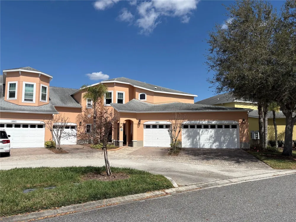 3933 SERENADE LANE Lakeland, FL 33811