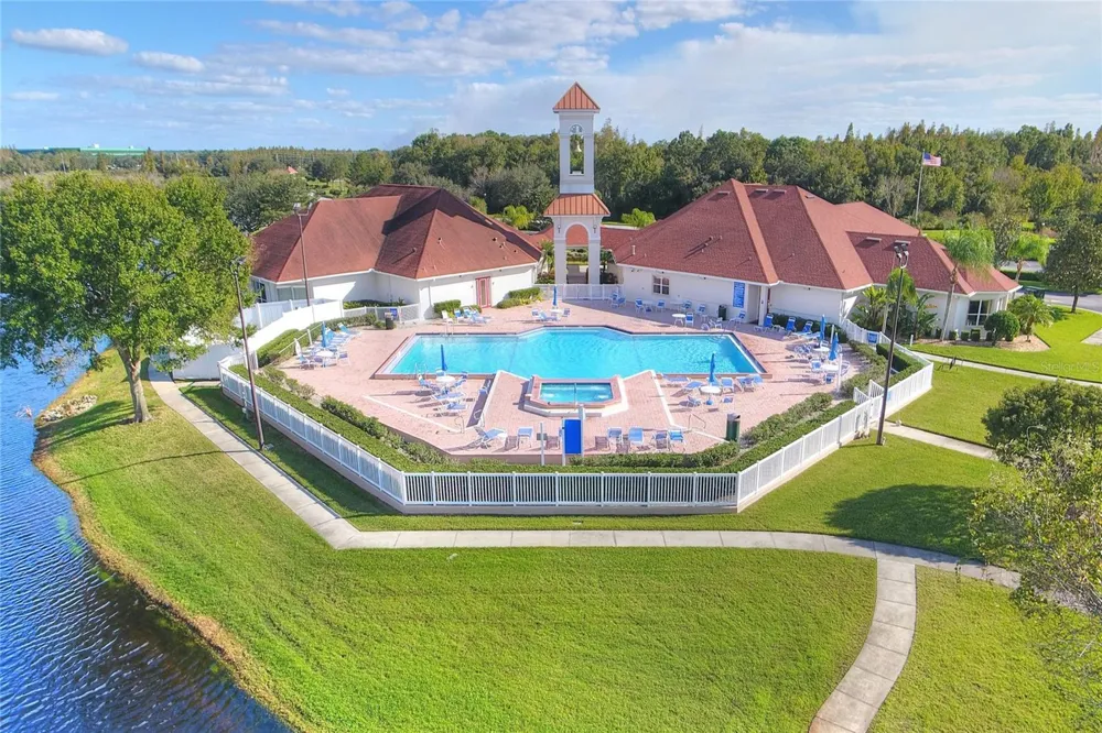 3933 SERENADE LANE Lakeland, FL 33811