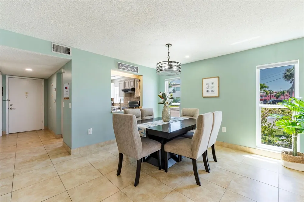 7003 SUNSET WAY #3 St Pete Beach, FL 33706