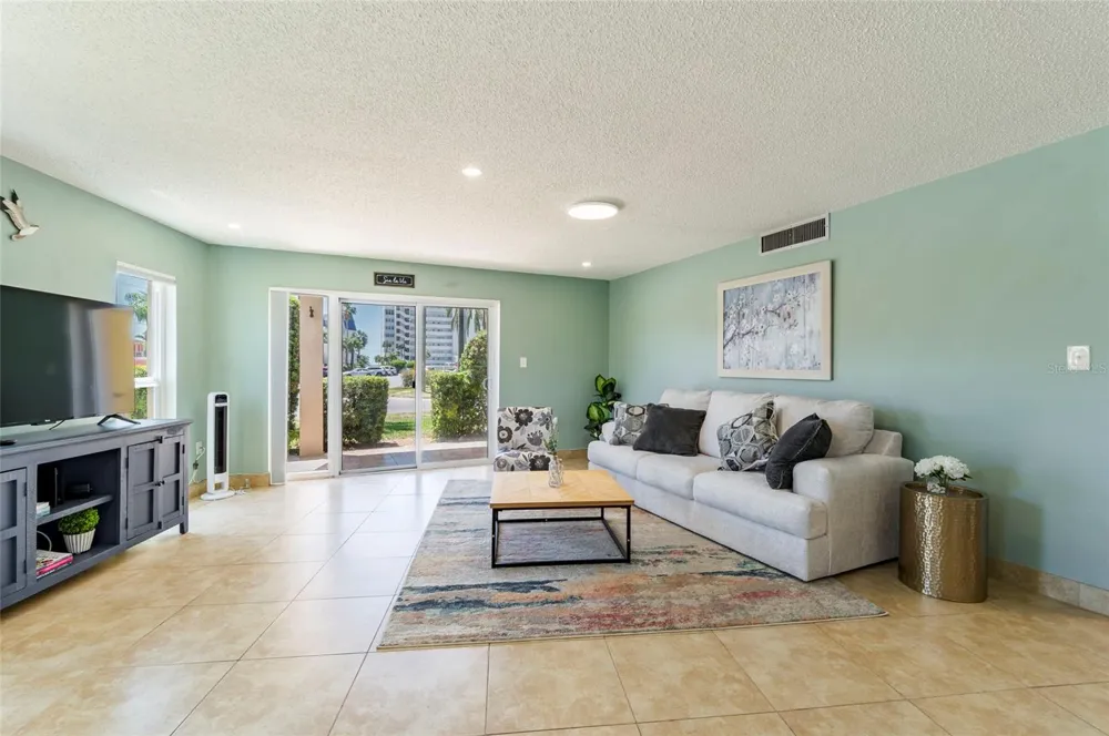 7003 SUNSET WAY #3 St Pete Beach, FL 33706
