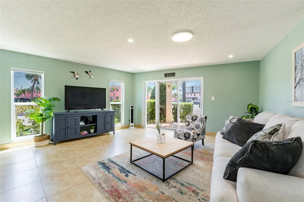 7003 SUNSET WAY #3 St Pete Beach, FL 33706