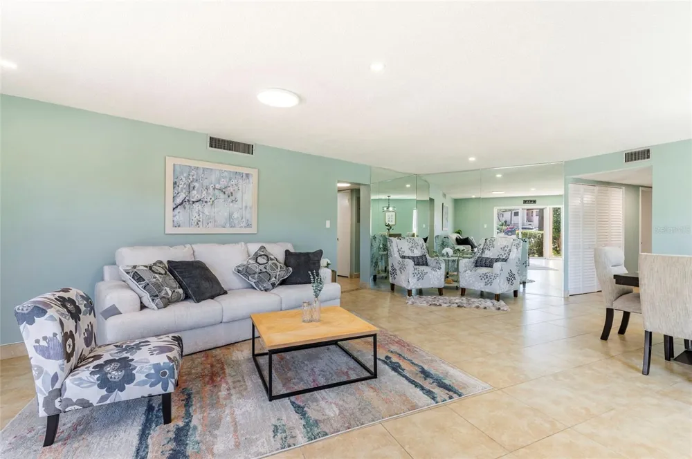 7003 SUNSET WAY #3 St Pete Beach, FL 33706