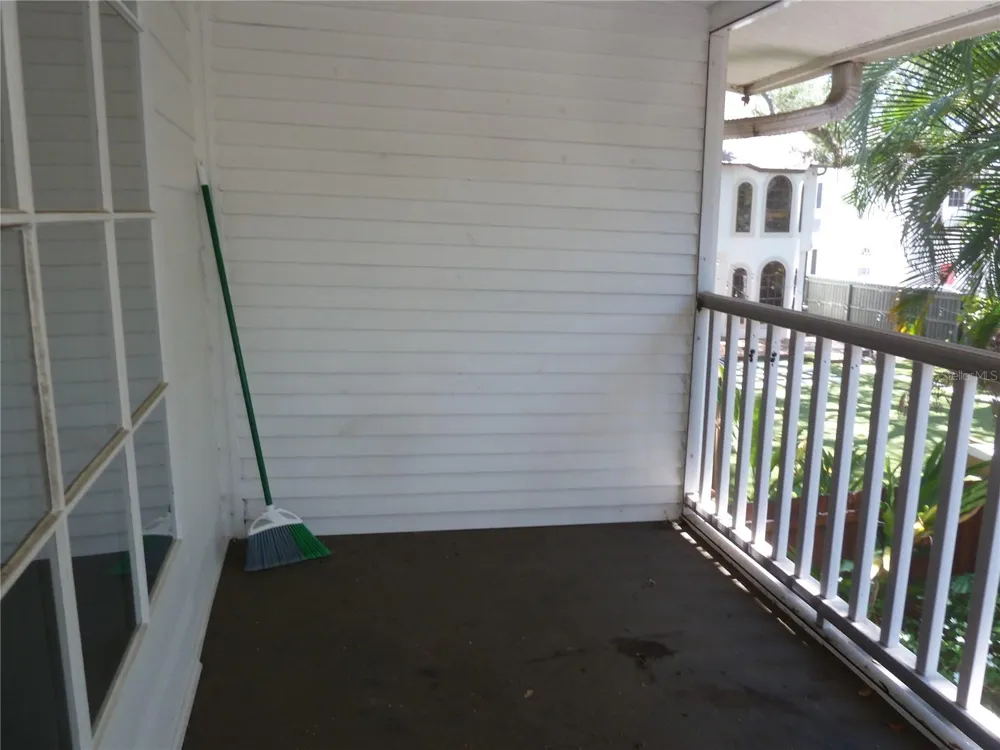 3302 W VILLA ROSA STREET Tampa, FL 33611