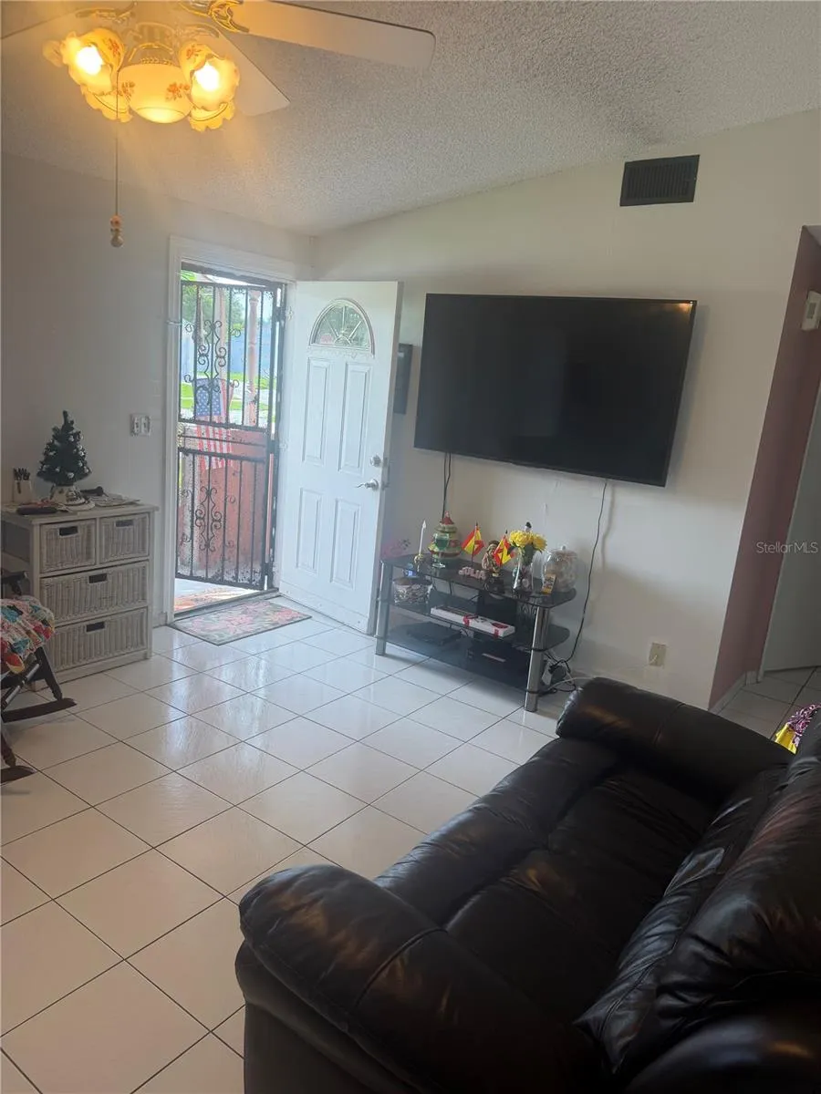 1304 DONWOODS LANE Royal Palm Beach, FL 33411