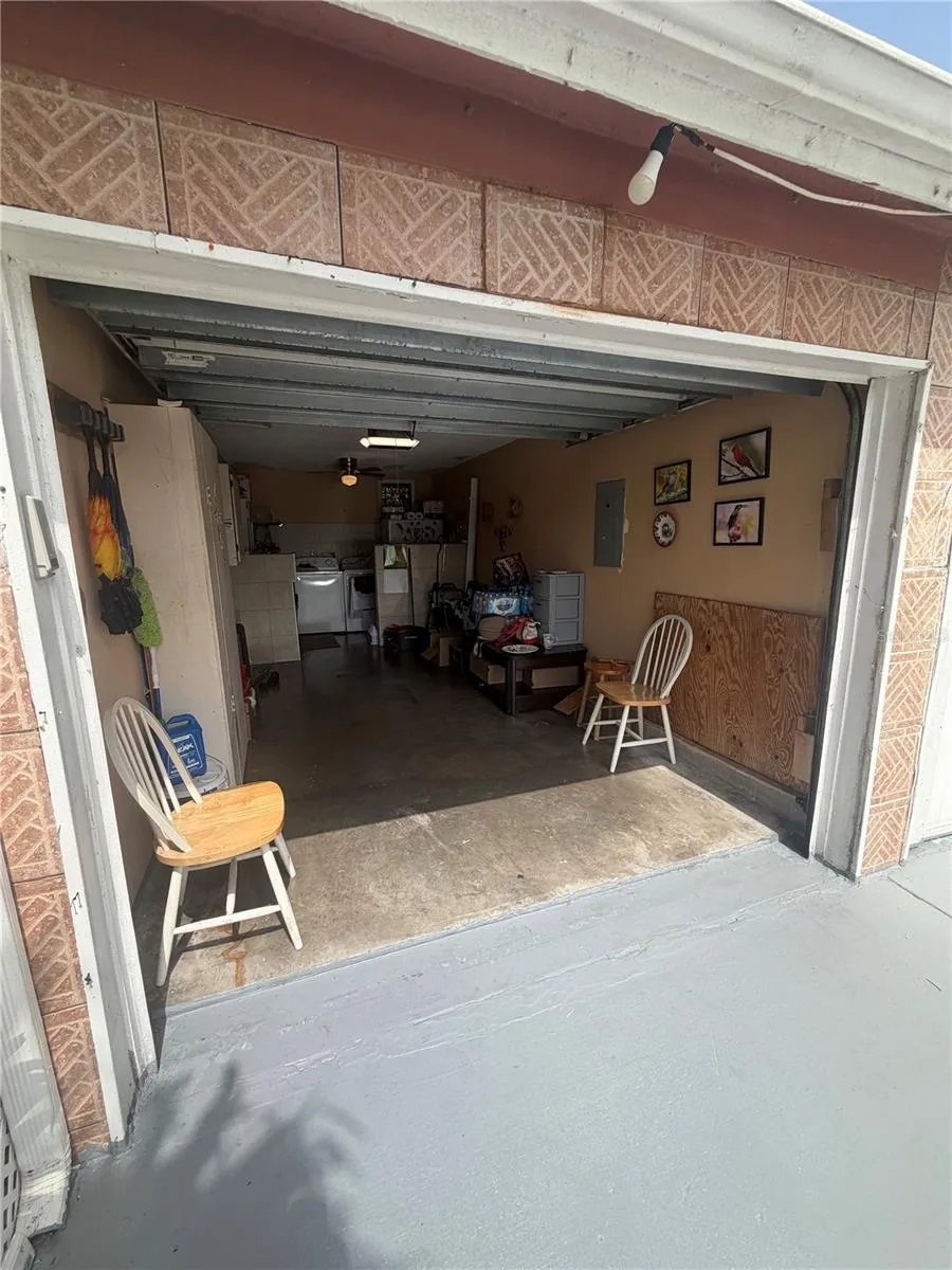 1304 DONWOODS LANE Royal Palm Beach, FL 33411